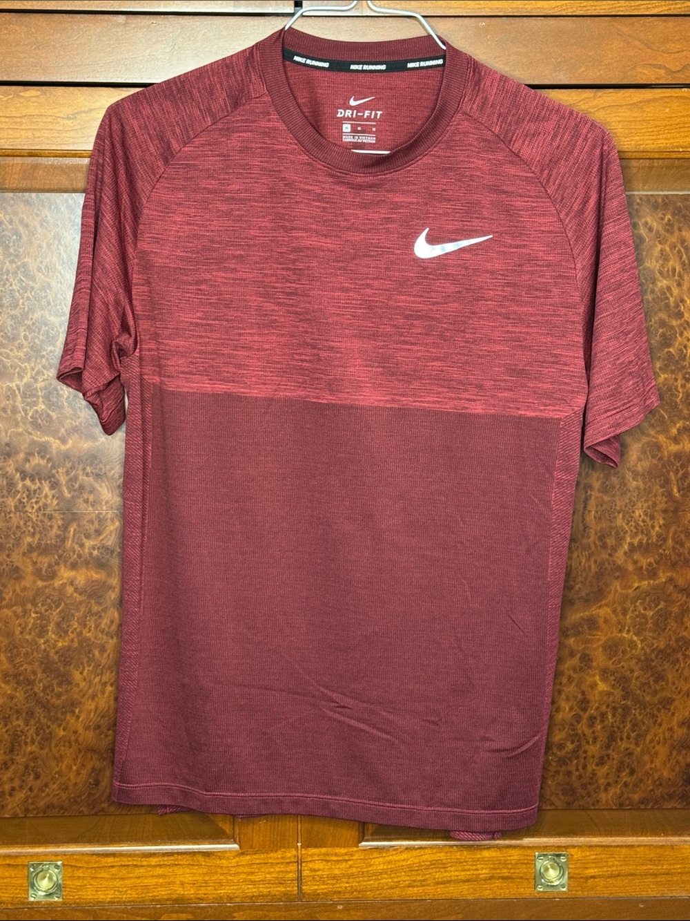 Nike Men's M Maroon Two-Tone Dri-FIT Short Sleeve Tee